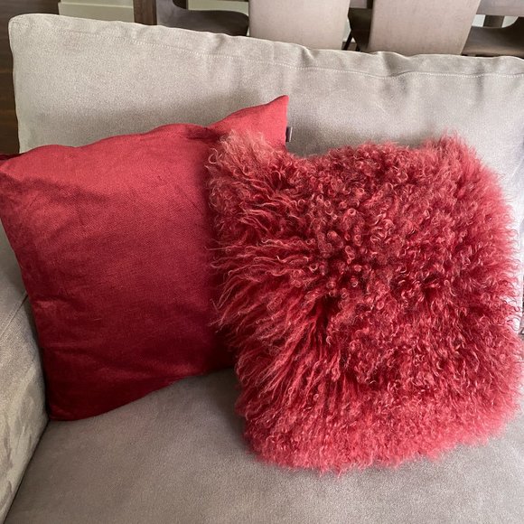 Red pillow set from Must Societe - Picture 2 of 2